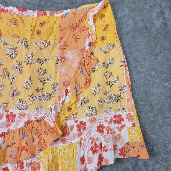 Forever 21 Womens Mini Skirt L Patchwork Floral Ruffle Hem Cottagecore Style - Picture 2 of 10